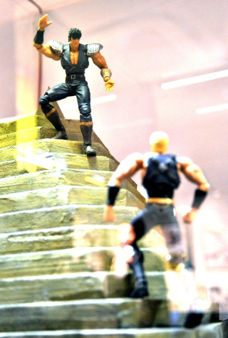 Illustration for article titled Japanese Plastic Figurines and Dioramas Sure Are Cool